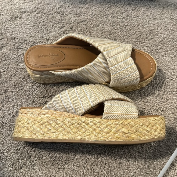 ADORABLE PLATFORMS - Picture 6 of 7